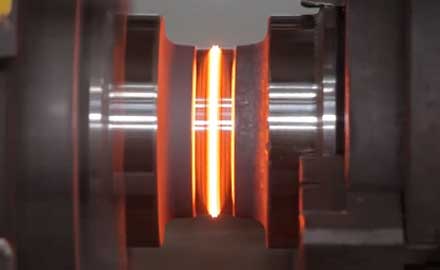 soldagem por fricção aplicada na fabricação de rolos de esteira